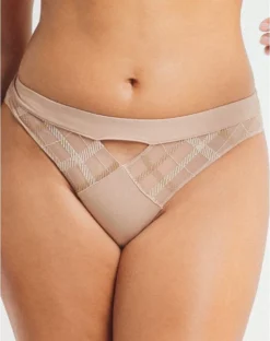 Slip Louisa Bracq Albanach (Chair)