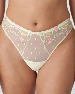 String Prima Donna Sedaine (French Vanilla)