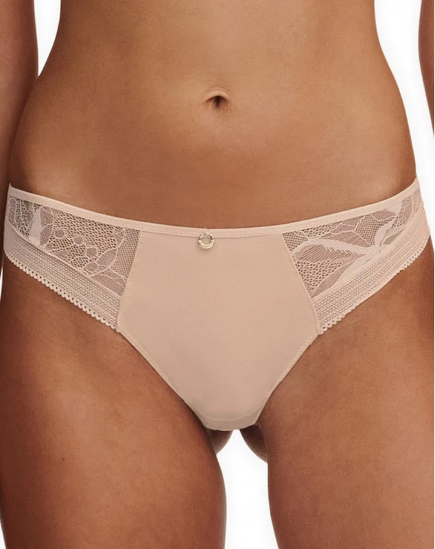 Tanga Chantelle True Lace (Beige Doré) 1 Tanga Chantelle True Lace (Beige Doré)