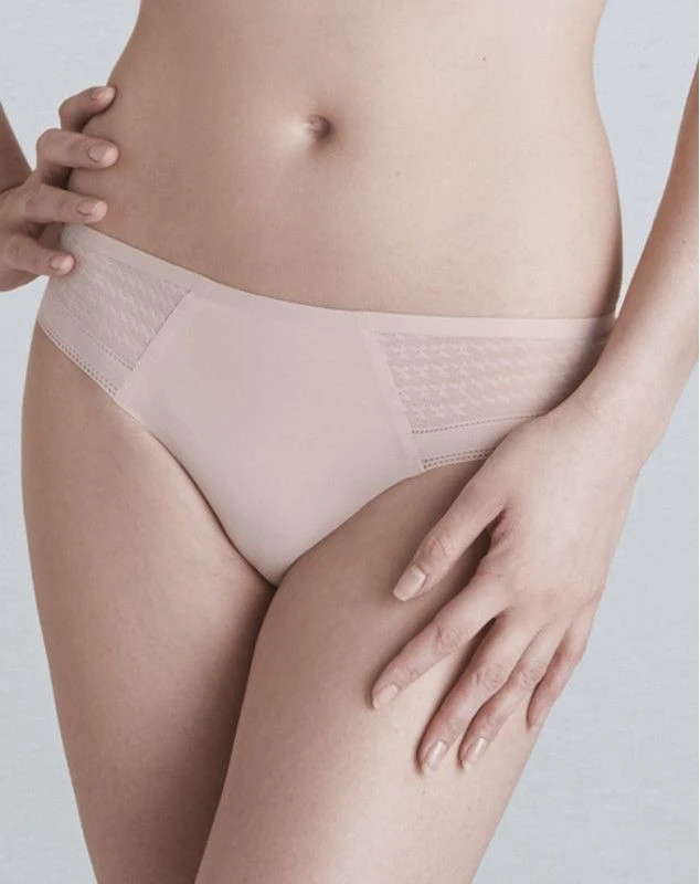 Simone Perele Tanga Simone Pérèle Muse 1 Simone Perele Tanga Simone Pérèle Muse